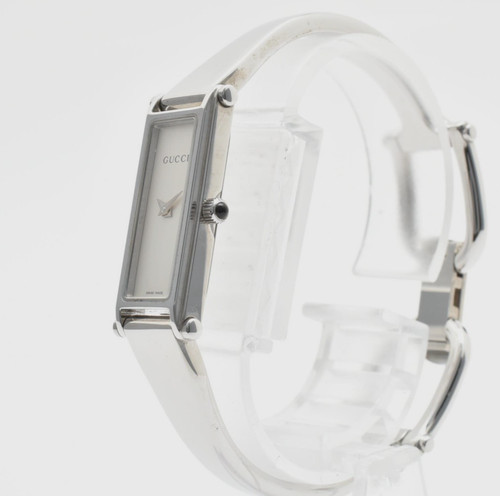 Vintage mint gucci 1500l - vintage,