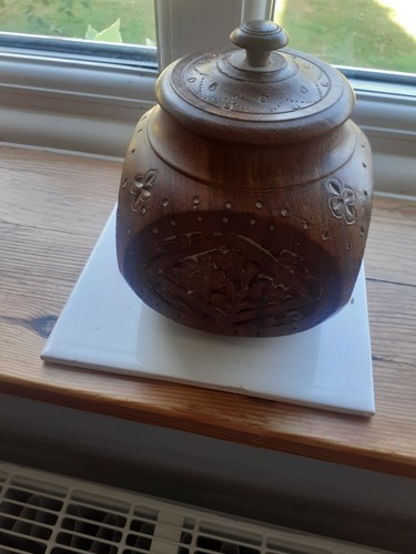 Vintage hand carved wooden box - hand-carved,