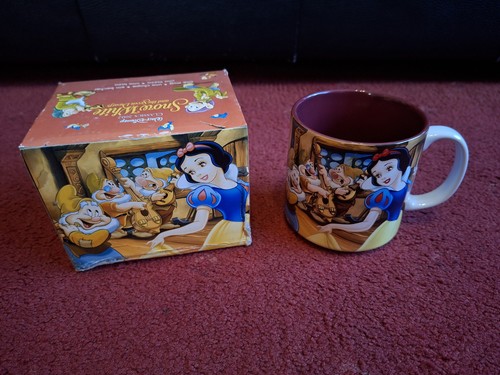 Disney store snow white - disney,