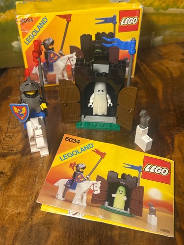 Vintage castle lego - castle, black