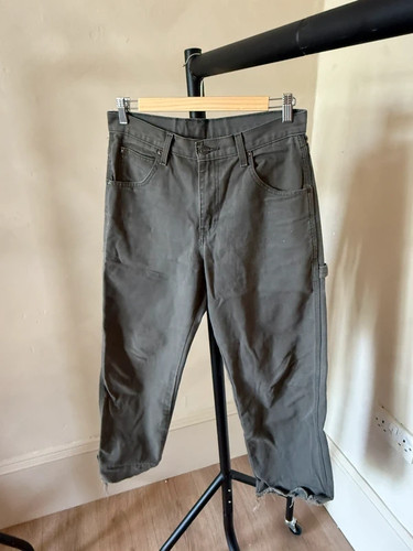 Grey distressed carpenter - grey,