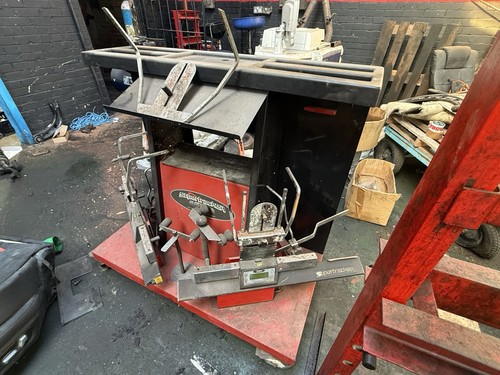 Super tracker wheel alignment - wheel,