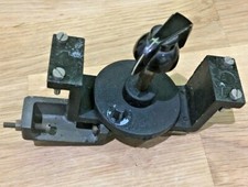 CONNOISSEUR THREE SPEED