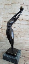 Bronze Sculpture Dark Brown Patina Female Basketball Player Home Office Deco Art