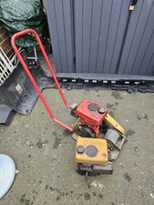 Robin EY08 Wackerplate With