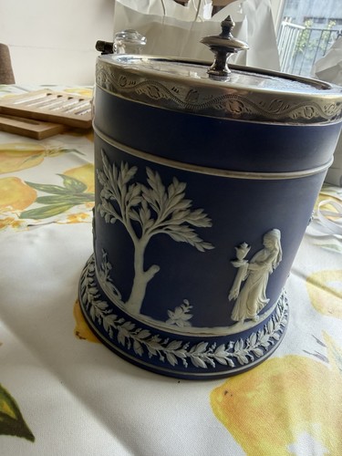 Antique wedgwood dark blue - wedgwood,