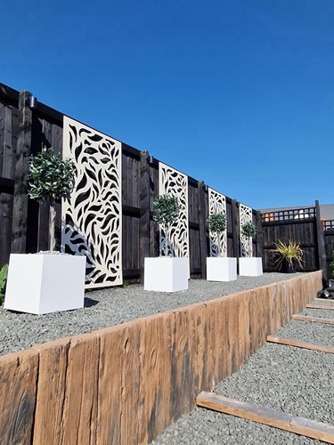 Bespoke garden planters - bespoke, planters-
