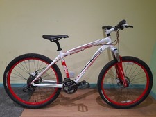 SPECIALIZED ROCKHOPPER SL front suspension mountain bike.