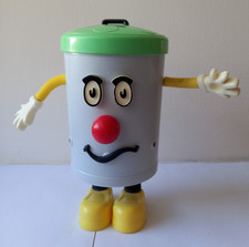 Dusty Bin 321 plastic money