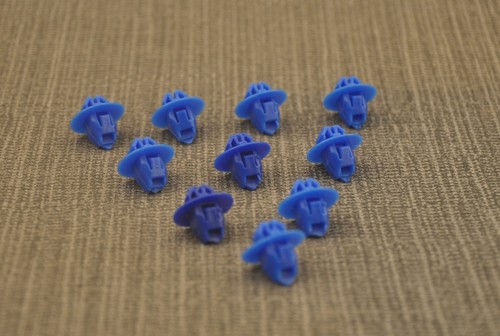 Suzuki trim panel fastener - trim,