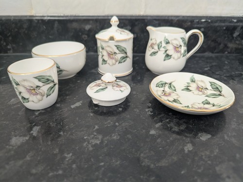 Crown staffordshire fine bone - fine,