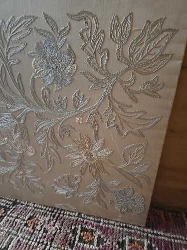 Antique silk - antique,