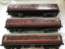 3x O GAUGE MAROON COACHES (