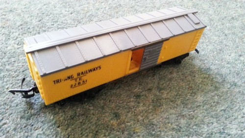 Triang transcontinental box