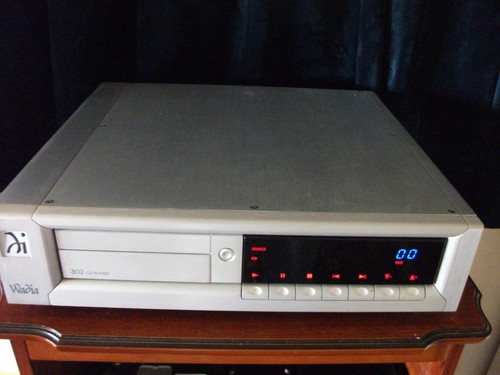 Wadia 302 player - cd, excellent