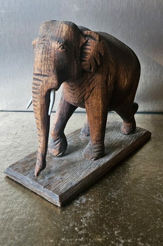 Hand carved indian elepant - hand, 6"