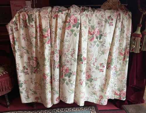 Vintage laura ashley - laura,