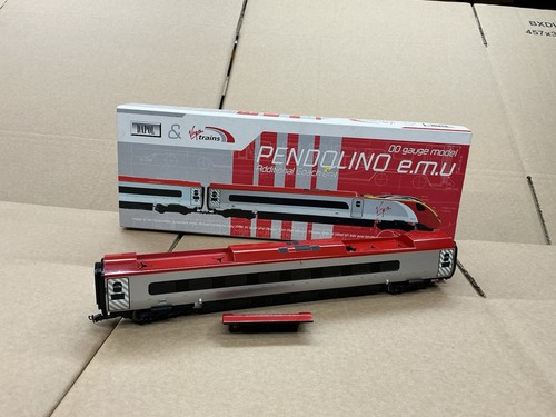 Dapol gauge passenger coach - oo,