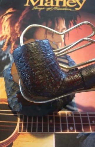 Dunhill sandblast briar - sandblast,