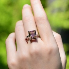 Diaspore Sultanite Color