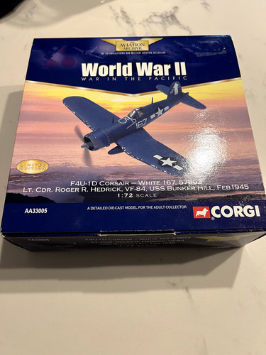 Corgi aa33005 f4u - corgi,
