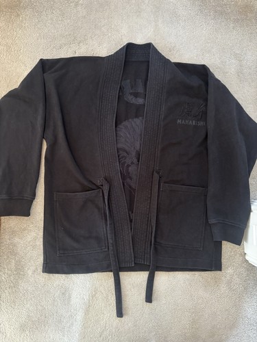 Maharishi year the water - maharishi,