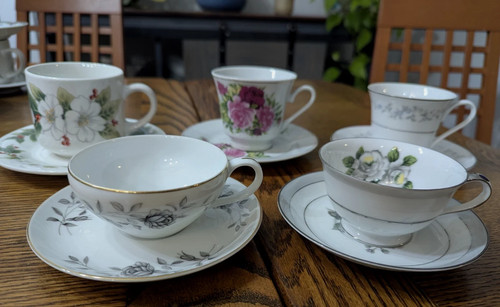 Tea cups saucers all - cups/saucers,