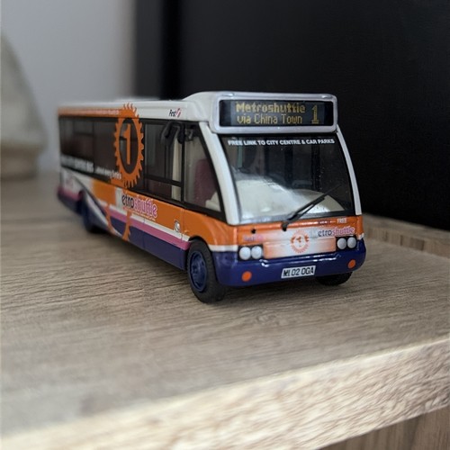 Corgi first manchester - corgi, optare