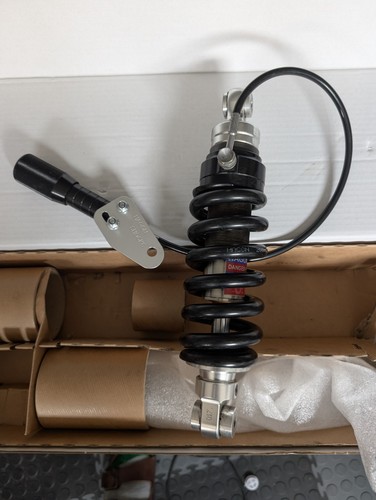 Hagon monoshock with remote - with,