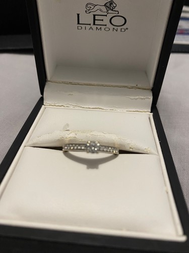 Leo 33ct diamond - leo, 18ct