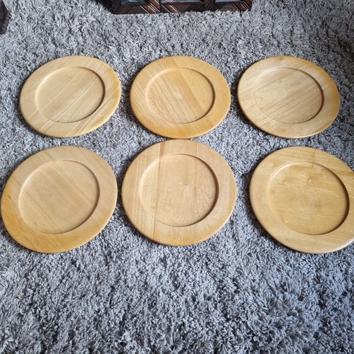 Vintage wooden charger - 6x,