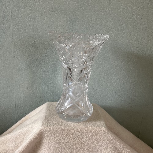 Inch vintage crystal vase - 10,