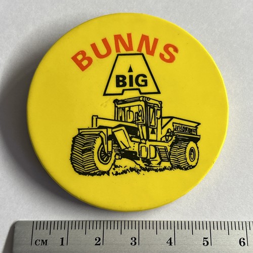 Superb vintage collectible pin - collectible,