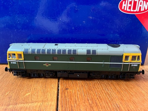 Heljan 3381 class d6563 - class, in