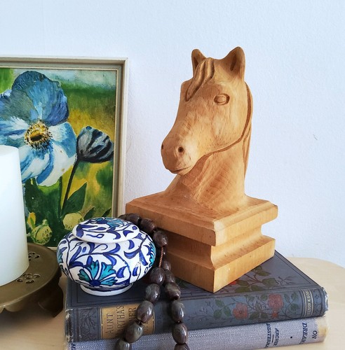 Horse head sculpture - head,