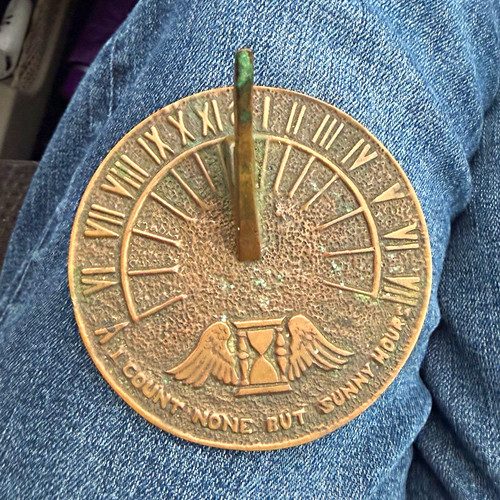 Round bronze metal - bronze,