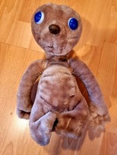 1982  Vintage Universal E.T. The Extra Terrestrial 12” Plush Teddy Soft Toy ET