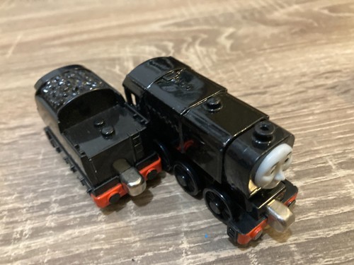 Thomas the tank engine - thomas,