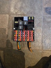 FORD FIESTA MK6 FUSE BOX UNDER