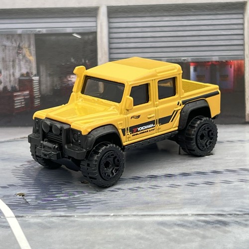 Hot wheels land rover - hot,
