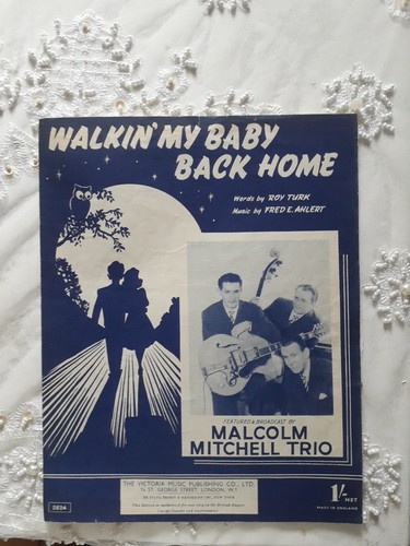 Walking baby back - baby, home