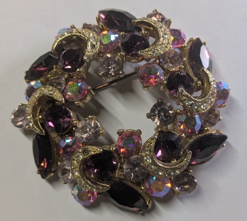 Sphinx wreath style s - sphinx,