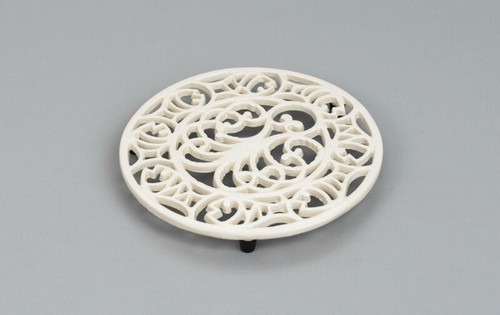 Victor cast iron trivet cream - cast,