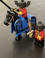 LEGO Minifigures Castle Fright