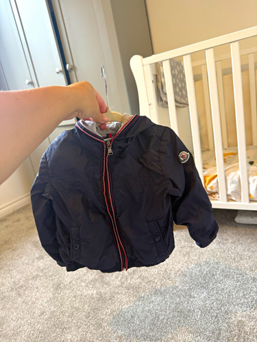 Moncler navy hooded down - moncler,