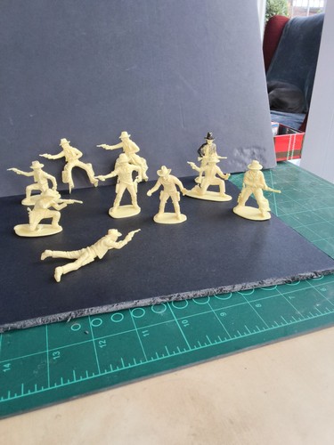 Plastic toy soldiers - , airfix