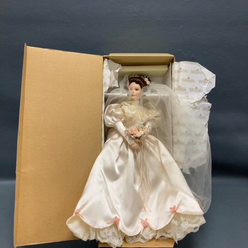 Vtg 1994 elizabeth porcelain - elizabeth,