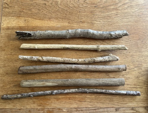 56cm long straight ish - 40-56cm,