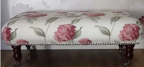 New footstool laura - new,