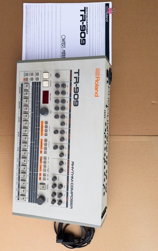 Roland 909 excellent - roland, in